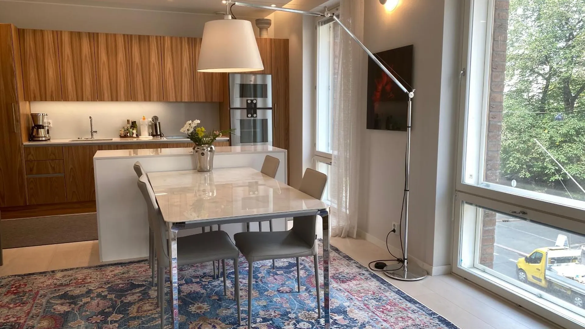 Luxury City Seafront Apartment With Balcony Helsinki