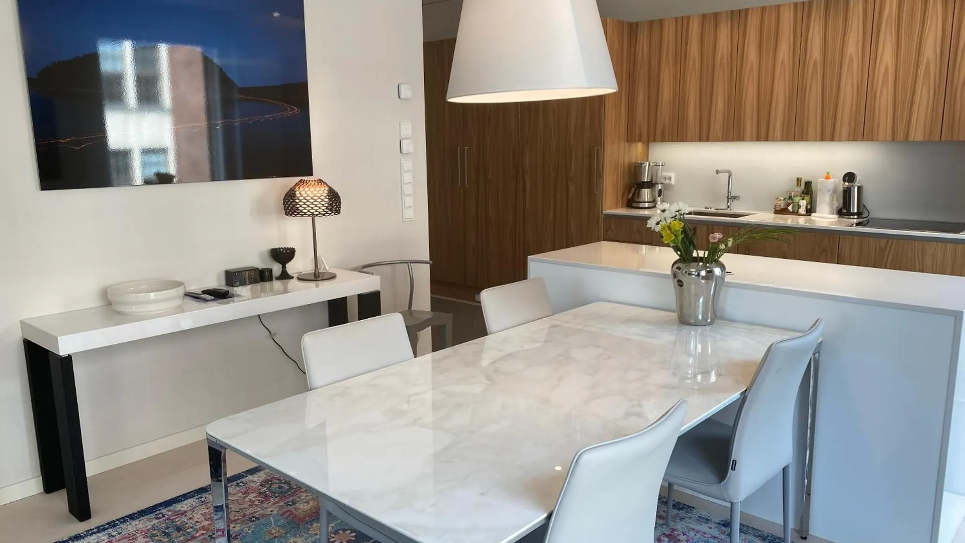 Luxury City Seafront Apartment With Balcony Helsinki