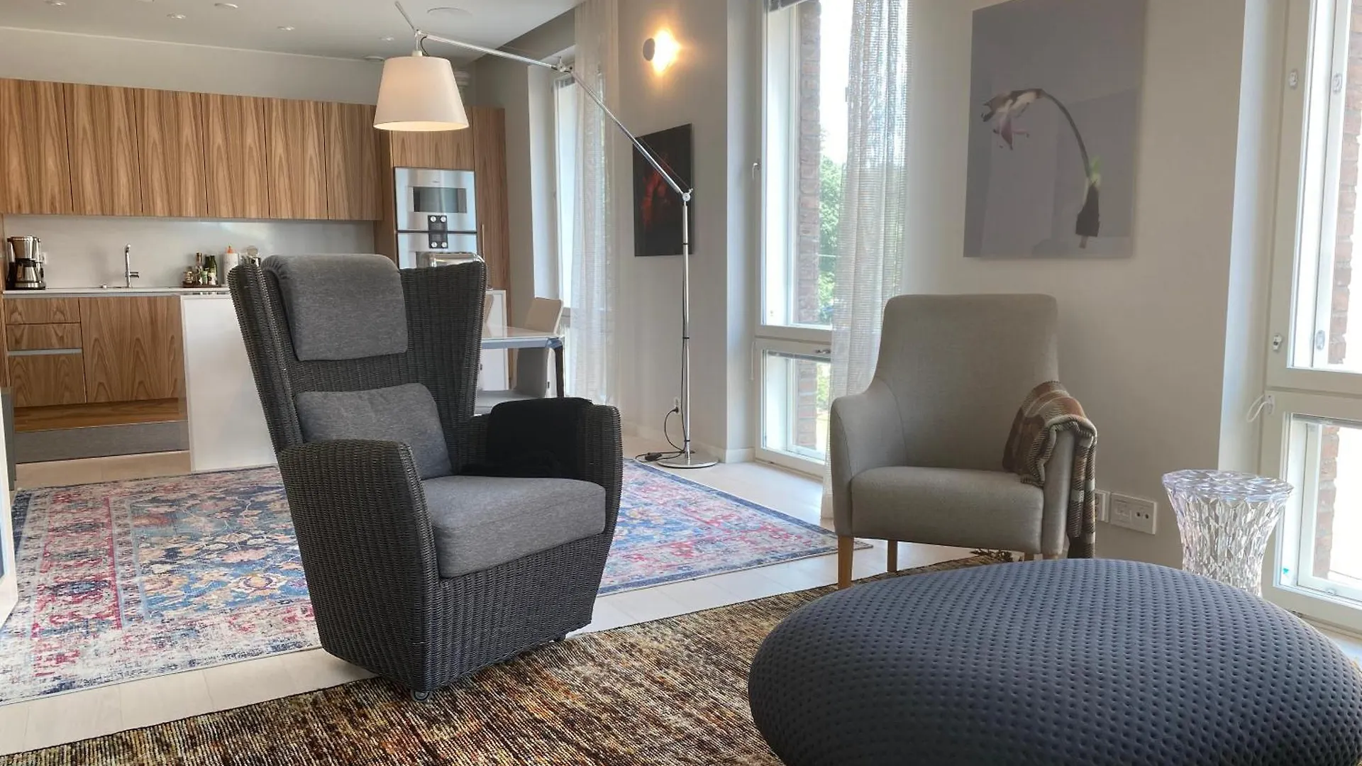 Luxury City Seafront Apartment With Balcony Helsinki Finland